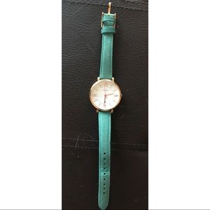 FOSSIL GENUINE LEATHER WOMENS WATCH
